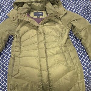 Lands' End Women's Olive Green Puffer Coat with removable hood